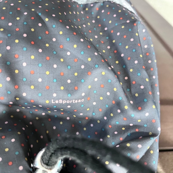 LeSportSac Drawstring Bucket Gray Nylon Crossbody Bag - Picture 5 of 7